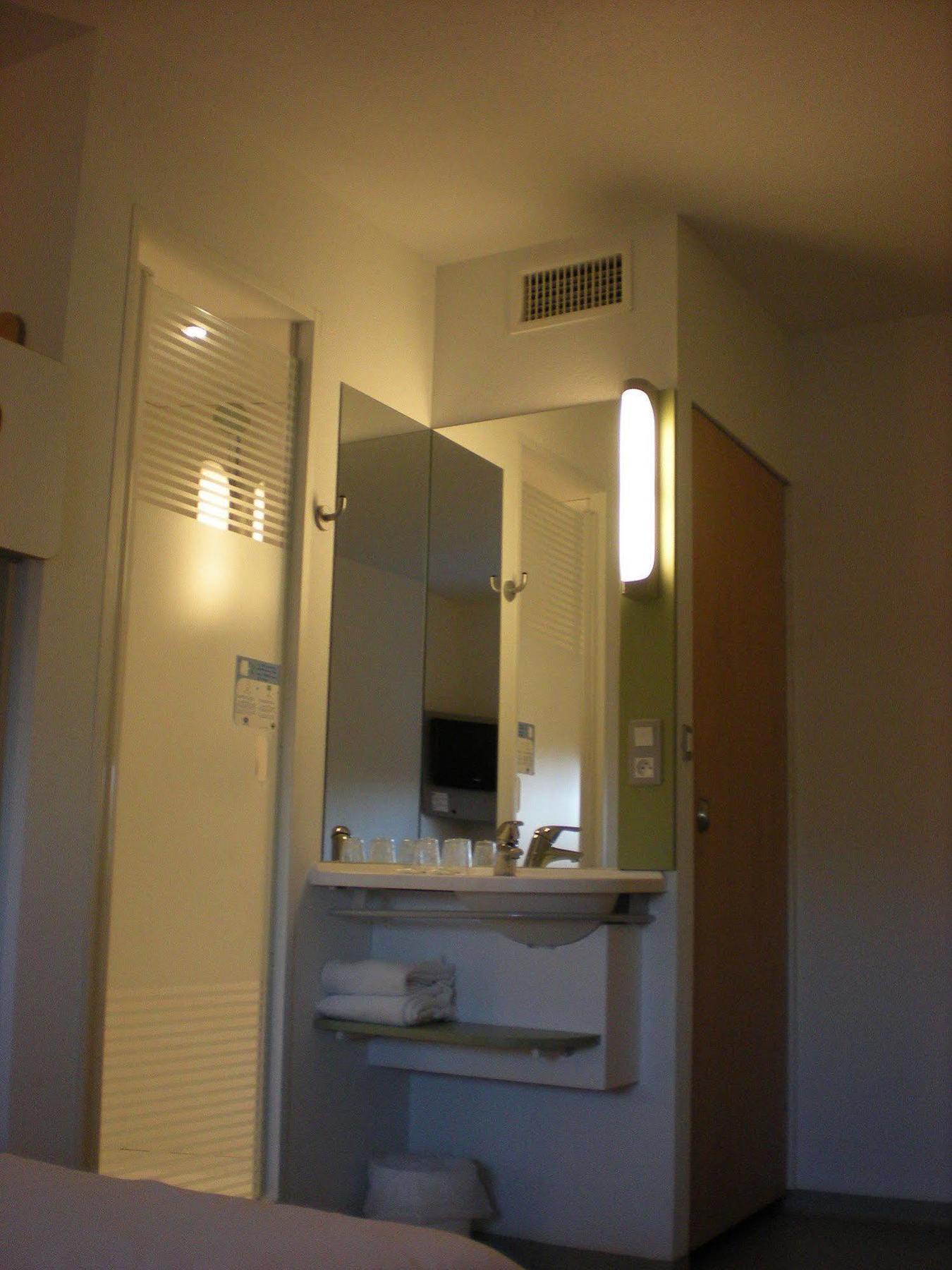 Ibis Budget Tours Nord Ngoại thất bức ảnh